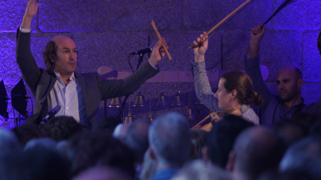 Carlos Núñez levou a súa música ao 'espazo máxico' de Santo Estevo de Ribas de Sil.