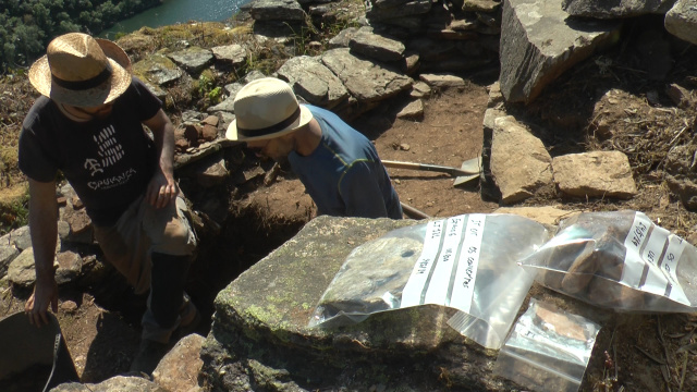 Arqueoloxía en comunidade na Ribeira Sacra