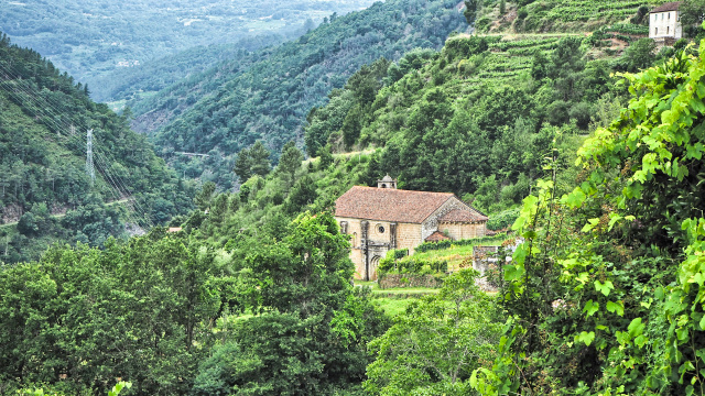 Restauración en San Vicenzo de Pombeiro